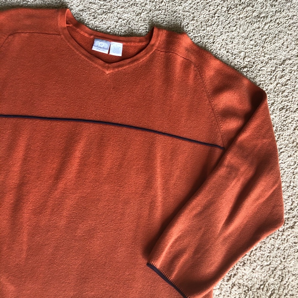 Men’s V-Neck Sweater